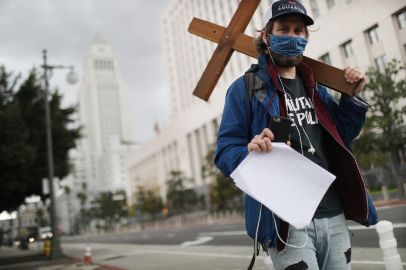 11 апреля и коронавирус: почти 1,7 миллиона зараженных, в Москве и Подмосковье вводят пропускной режим, США установили новый антирекорд &ndash; 2108 умерших за сутки 