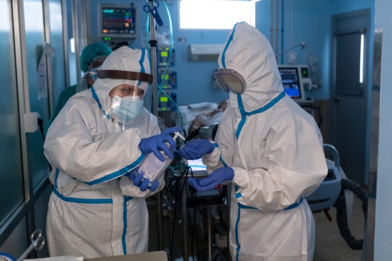 13 апреля и коронавирус: 1 850 220 зараженных в мире, ситуация в Италии улучшается, министр Великобритании выписан из больницы, фальшивые цифровые пропуска в Москве - PEOPLETALK 