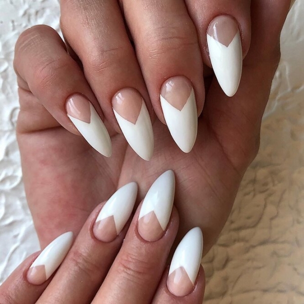 25 идей маникюра с белым лаком, которые понравятся мужчинам