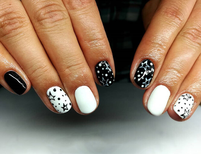 25 идей маникюра с белым лаком, которые понравятся мужчинам