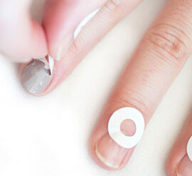 7 ценных лайфхаков для тех, кто не умеет красить ногти