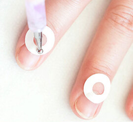 7 ценных лайфхаков для тех, кто не умеет красить ногти