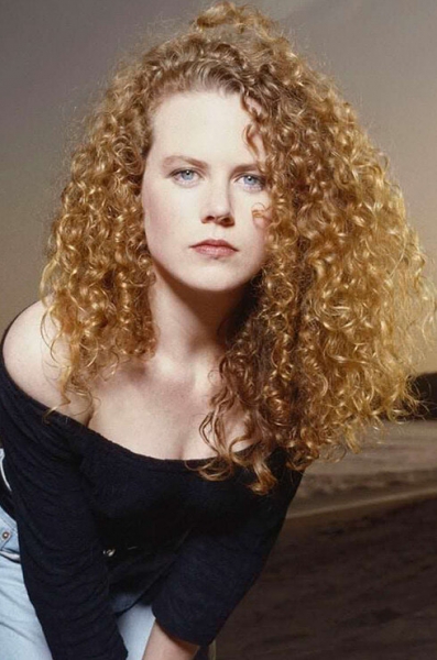 Черный список: пучки, хвосты, локоны и другие укладки, которые портят волосы