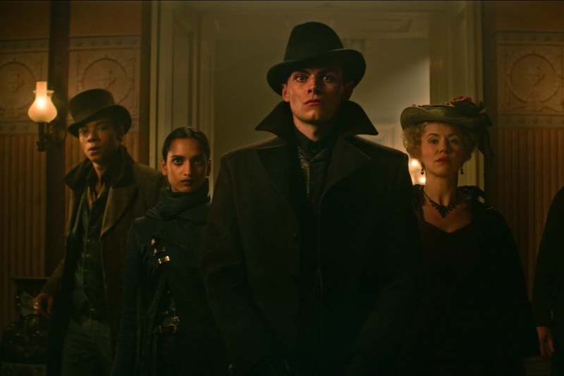 Что смотреть: новый фантастический сериал Netflix в духе «Игры Престолов» и «Гарри Поттера»