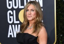 Дженнифер Энистон комментирует прямые эфиры экс-бойфренда Джона Майера