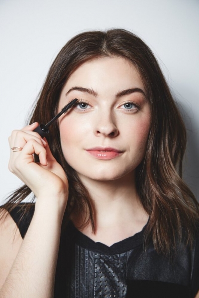 Гениально! 4 способа накрасить ресницы одной тушью для разного эффекта в макияже