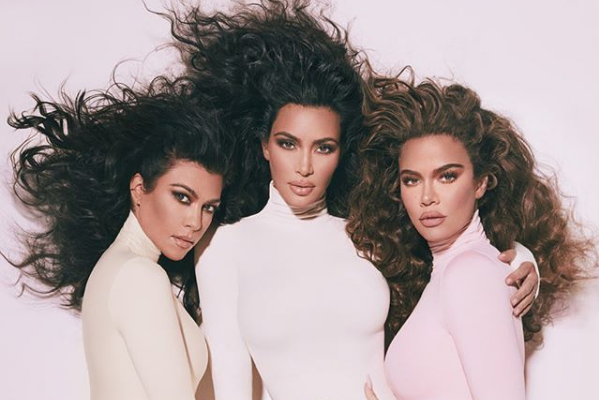 Герои «Бриджертонов» списаны с семейства Кардашьян. Ким прокомментировала