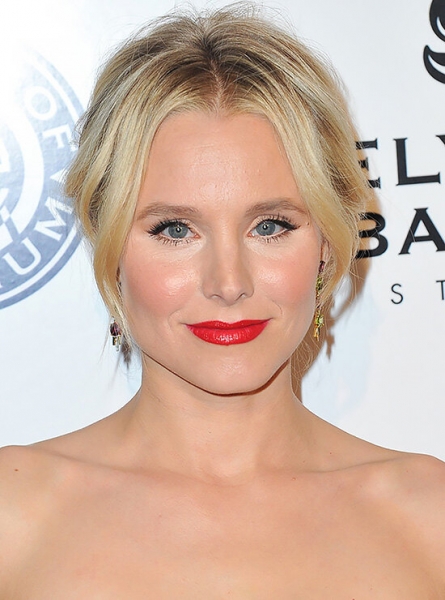 «Голые глаза»: звездный тренд в макияже, который становится все популярнее