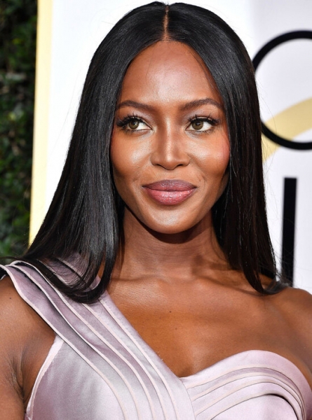 «Голые глаза»: звездный тренд в макияже, который становится все популярнее