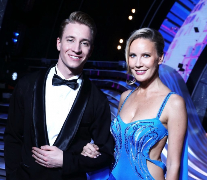 &laquo;Я думала, что это ушиб, и румбу мы танцевали на обезболивающих&raquo;, - Елена Летучая сломала ребро в &laquo;Танцах со звездами&raquo; 