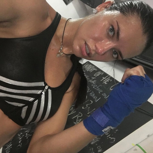 Как иметь такие волосы, кожу и&nbsp;тело? 8 секретов красоты от&nbsp;Адрианы Лима