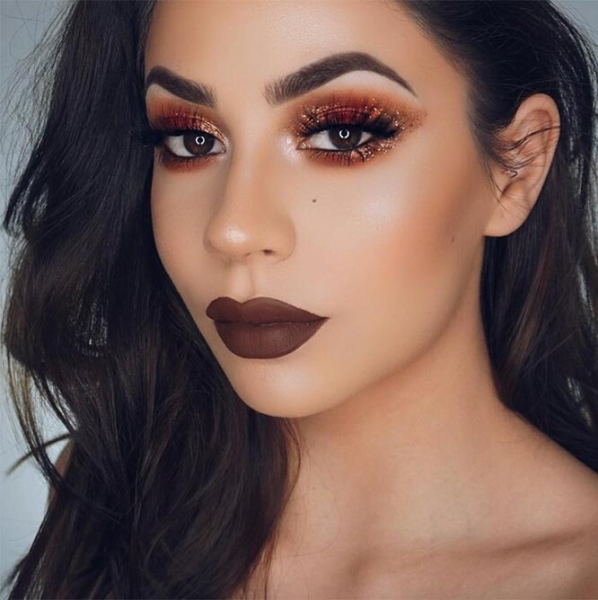 Как куколка: макияж, который пора оставить в прошлом