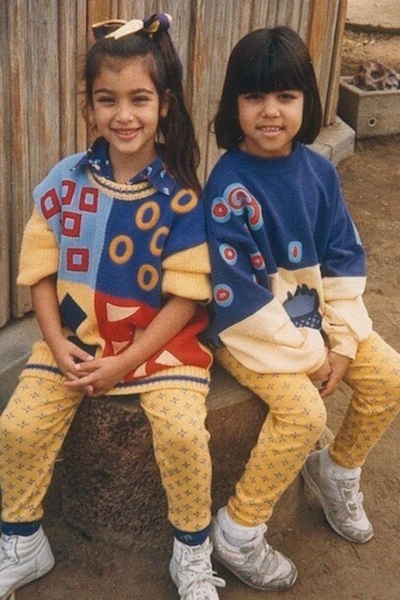 Ким Кардашьян показала семейные фото в честь дня рождения дяди: собрали топ-20 архивных снимков звезды