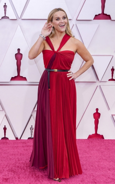 Марго Робби, Аманда Сайфред и другие на церемонии вручения премии «Оскар – 2021»