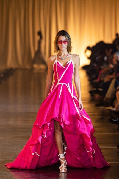 Мнение психологов: 7 цветов в одежде, которые улучшают настроение - PEOPLETALK