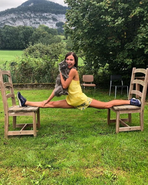 Муцениеце vs Карпович: бьюти-битва возлюбленных Прилучного