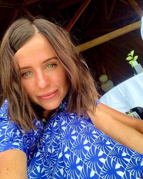 Муцениеце vs Карпович: бьюти-битва возлюбленных Прилучного