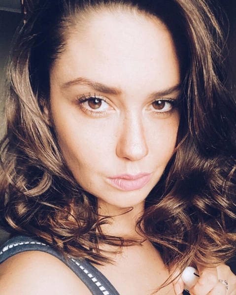 Муцениеце vs Карпович: бьюти-битва возлюбленных Прилучного