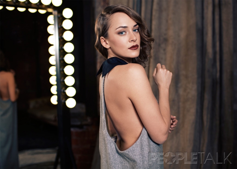 «Надо за все быть благодарной»: Аглая Тарасова о продолжении фильма «Лед», новых проектах и идеальной старости в прямом эфире PEOPLETALK