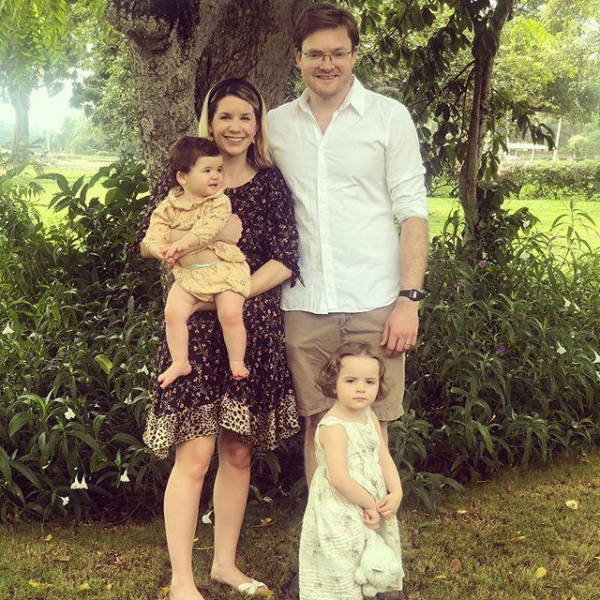 «Нам важно понимать, что будет дальше»: главный редактор Vogue Анна Винтур сфотографирована в спортивных штанах