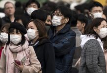 Неделя на маске, четыре дня на банкнотах: ученые выяснили, сколько коронавирус сохраняется на разных поверхностях