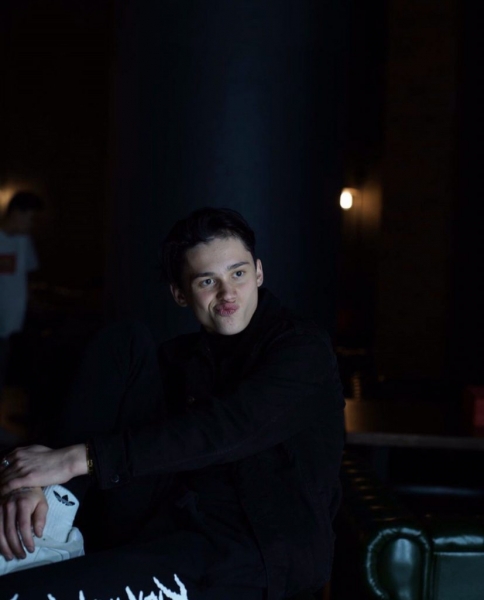 Новое поколение: 18-летняя звезда TikTok Даня Милохин о популярности и детстве в приемной семье 