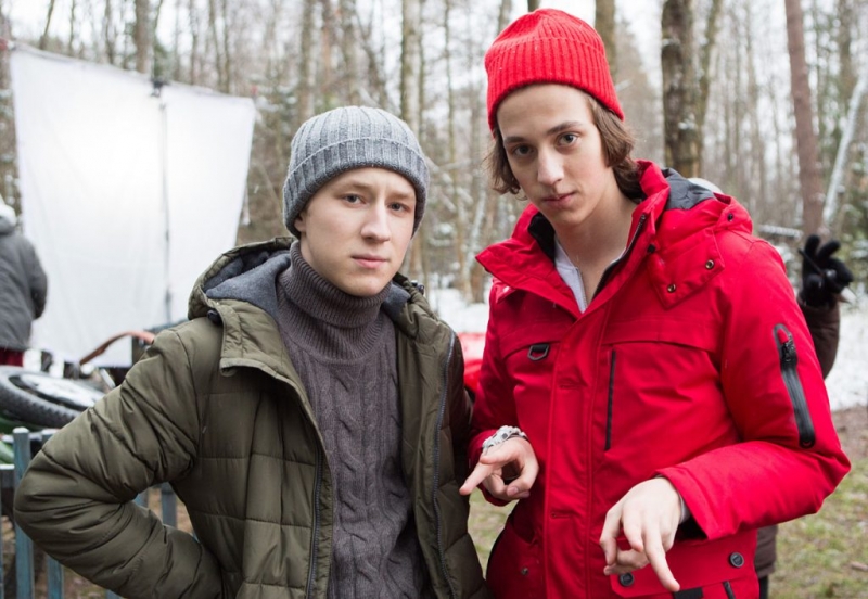 Новое поколение: звезда «Ивановых-Ивановых» Алексей Лукин о том, как бросил ГИТИС, о фанатках и первой рекламе «Доширака»