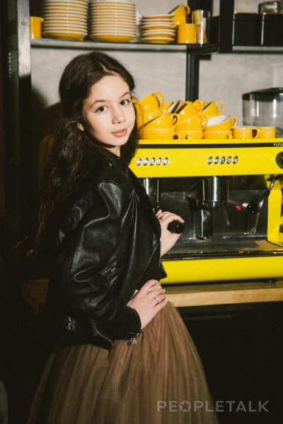 Новое поколение: звезда &laquo;Закрытой школы&raquo; Луиза-Габриэла Бровина о том, чем живет после сериала 