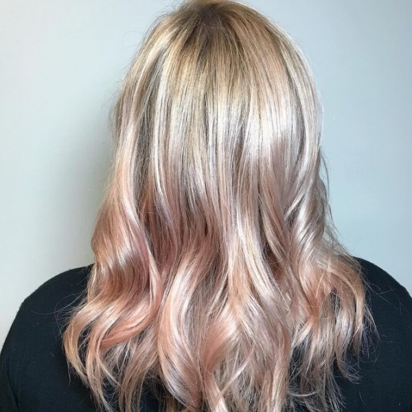 &laquo;Омолаживающие&raquo; оттенки для&nbsp;волос &ndash; 8 модных вариантов для&nbsp;весны-2021