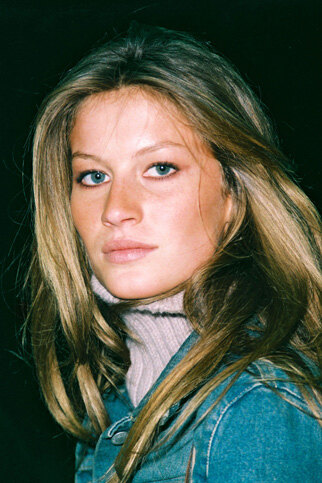 Остались с носом: звезды, изменившие лицо ринопластикой