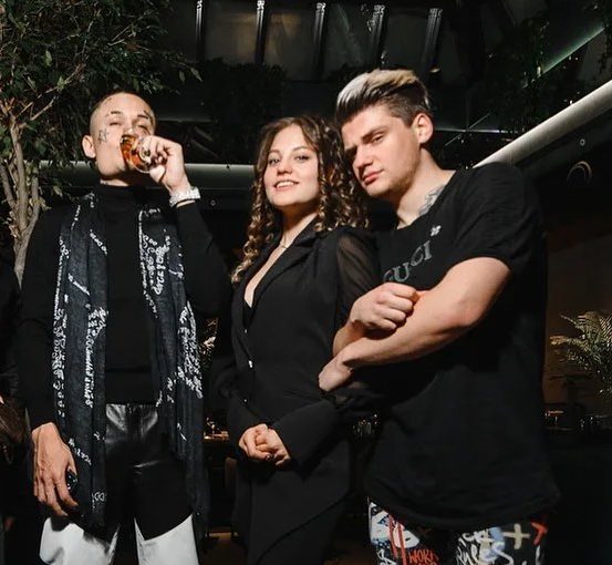 Пока брат выпускает клип: на Моргенштерна завели дело за пропаганду запрещённых веществ