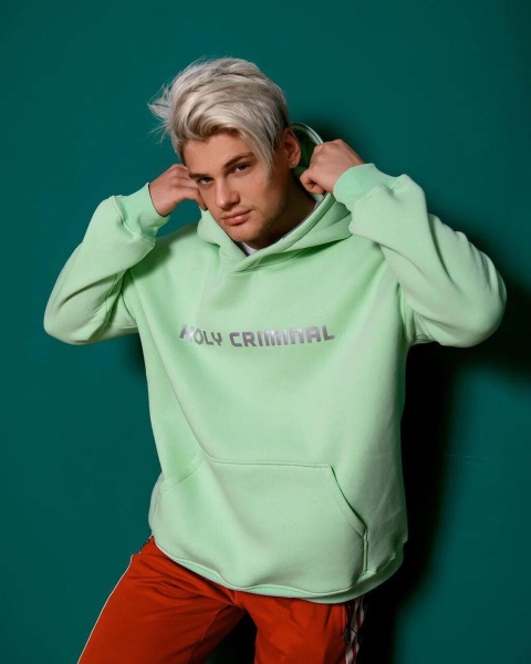 Пока брат выпускает клип: на Моргенштерна завели дело за пропаганду запрещённых веществ