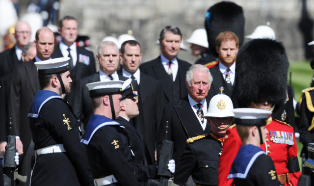 После похорон принца Филиппа: личная записка Гарри отцу и отъезд Чарльза из дворца