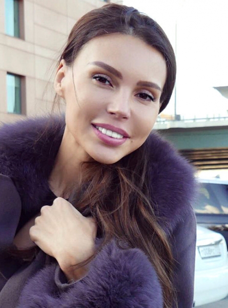 Природа или пластика: что с собой делает Оксана Самойлова и сколько это стоит