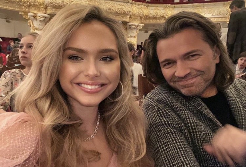 Прямой эфир PEOPLETALK: в гостях Дмитрий и Стеша Маликовы 