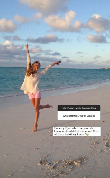 Роузи Хантингтон-Уайтли поделилась редкими фотографиями сына и рассказала об отношениях с Джейсоном Стэтхемом 