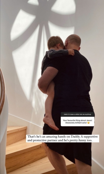 Роузи Хантингтон-Уайтли поделилась редкими фотографиями сына и рассказала об отношениях с Джейсоном Стэтхемом 