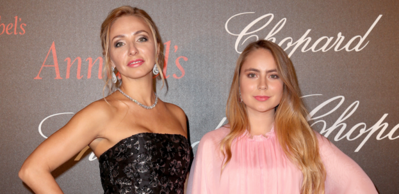 «Семейные вечера»: Татьяна Навка опубликовала видео, как поёт ее дочка