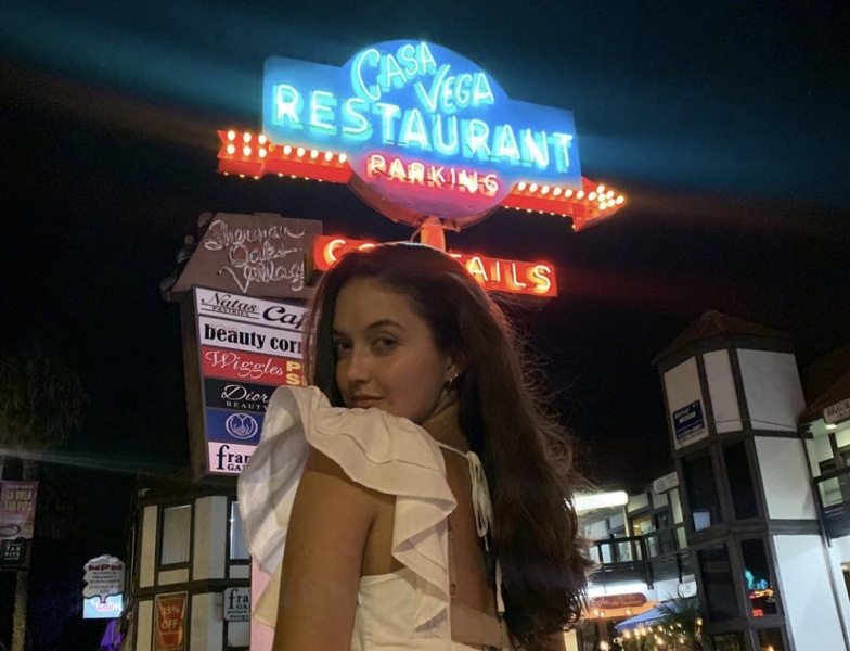 Сестра Хейли Бибер беременна. Показываем, как она выглядит