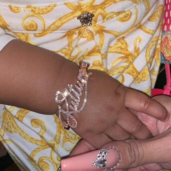 Сотри это немедленно! Худший маникюр звёзд, который хочется развидеть