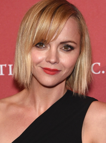 Ставка на&nbsp;красное не&nbsp;прошла! Звезды, которых подвела красная помада