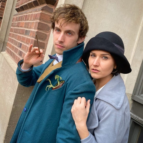 TikTok дня: «поттероманы» показали, как изменилась бы форма студентов Хогвартса за 100 лет