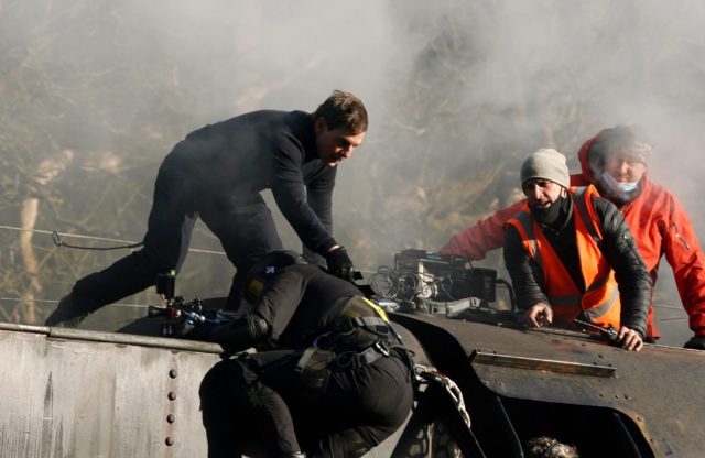 Том Круз спас оператора на съемках фильма «Миссия невыполнима 7»