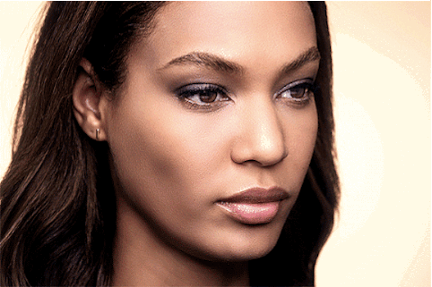 «Удлини» волосы, увеличь глаза — 10 мощных бьюти-лайфхаков в картинках