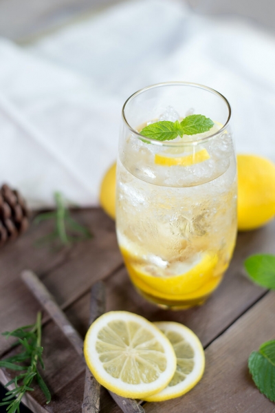 Уксус, лимонад и воздух: 9 самых необычных диет звезд — эффективны или нет?