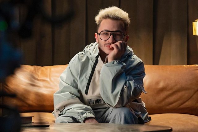 Видео дня: Эльдар Джарахов выпустил клип со «Смешариками»