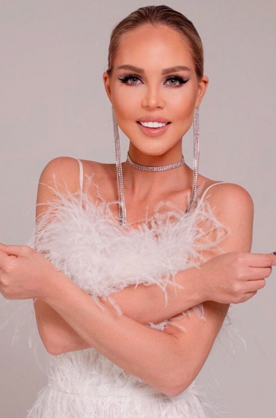 Вот это зубы! Звезды, которые поставили виниры, хотя и&nbsp;без них было неплохо