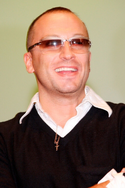 Вот это зубы! Звезды, которые поставили виниры, хотя и&nbsp;без них было неплохо