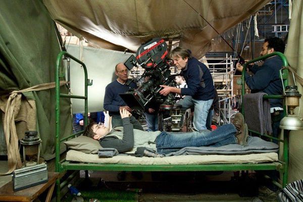 Вспомнить все: архивные кадры со съемок «Гарри Поттера»