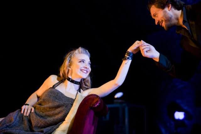 Звезда «Игры престолов» впервые стала мамой